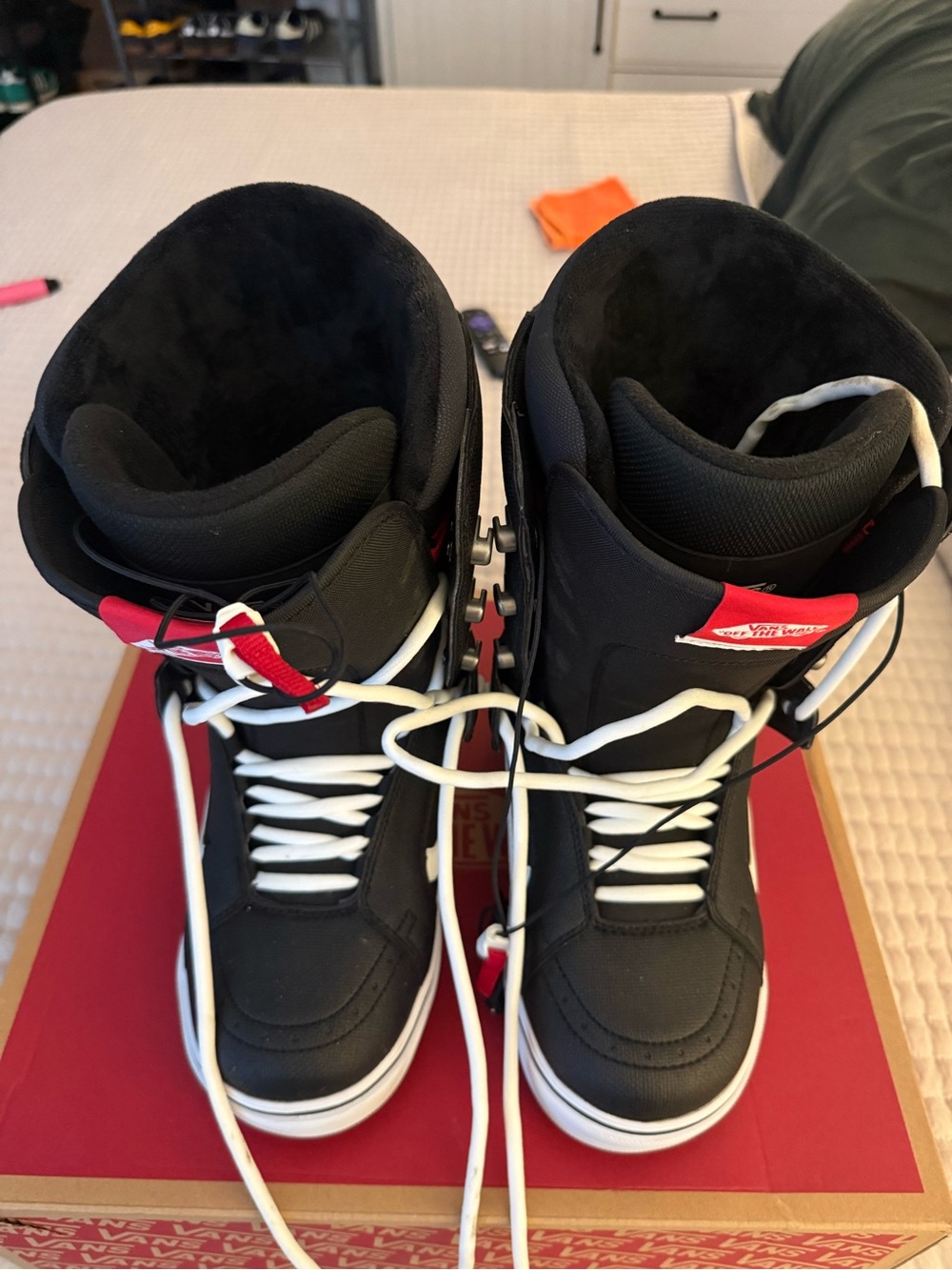 Vans High Standard OG Black and White High-Top Snowboard Boots
